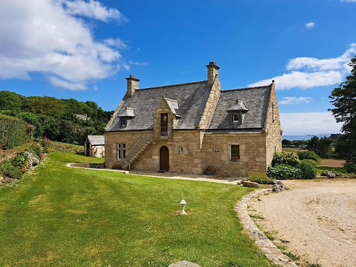 Villa Breton Granite Stone House With Fantastic Sea Views Saint-Pol-de-Léon Ferienhaus